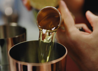 huile servit dans un verre