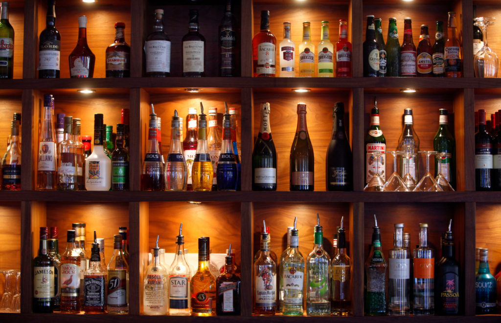 Les conditions pour vendre de l’alcool en France : réglementations et licences